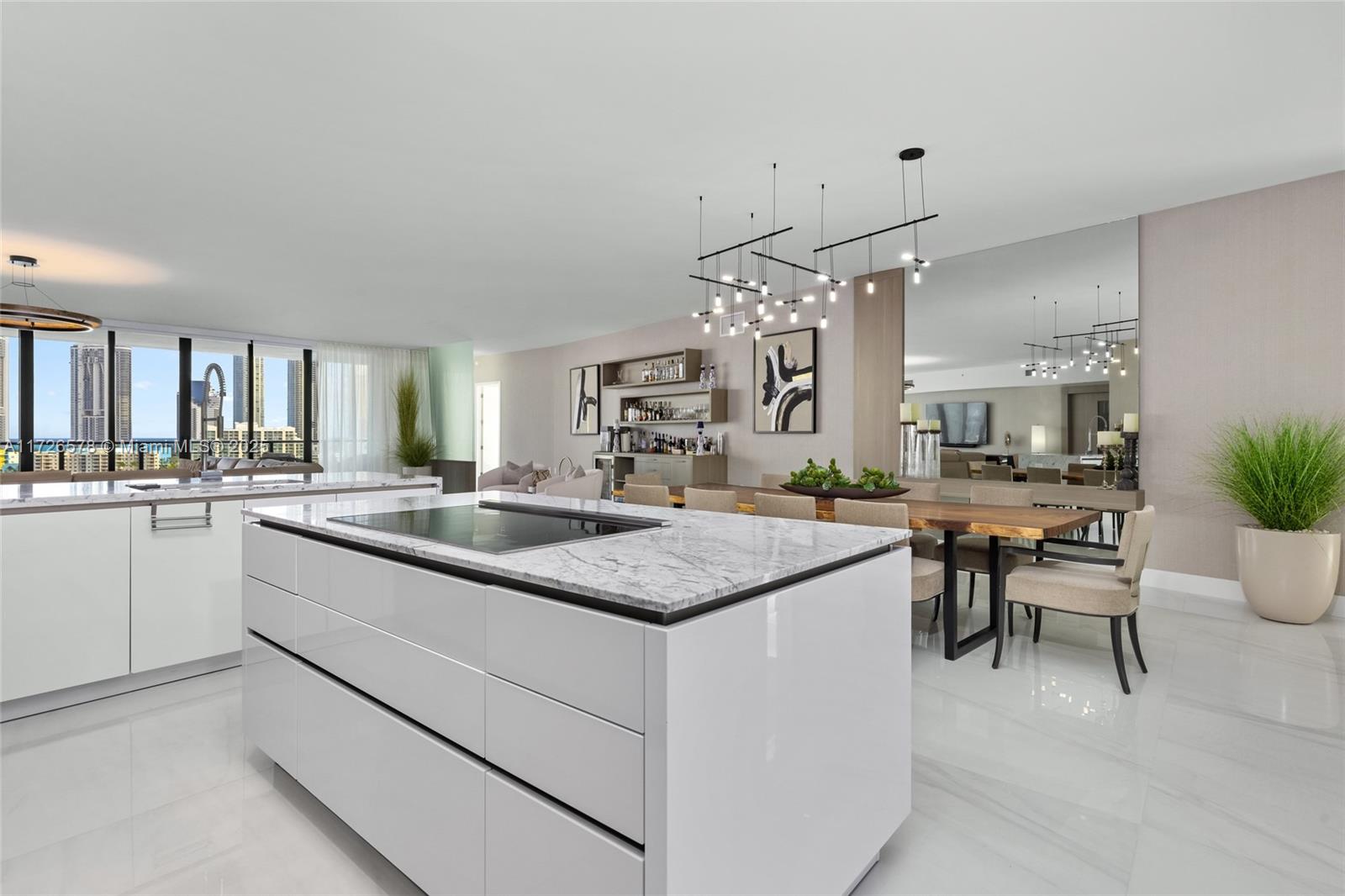 PRIVE CONDO - Residential