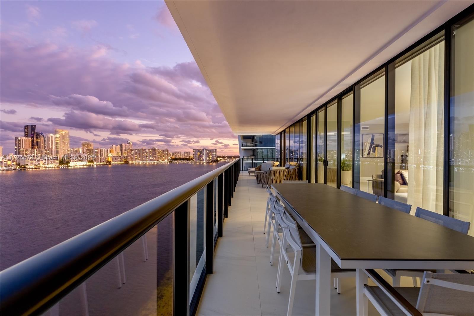 PRIVE CONDO - Residential