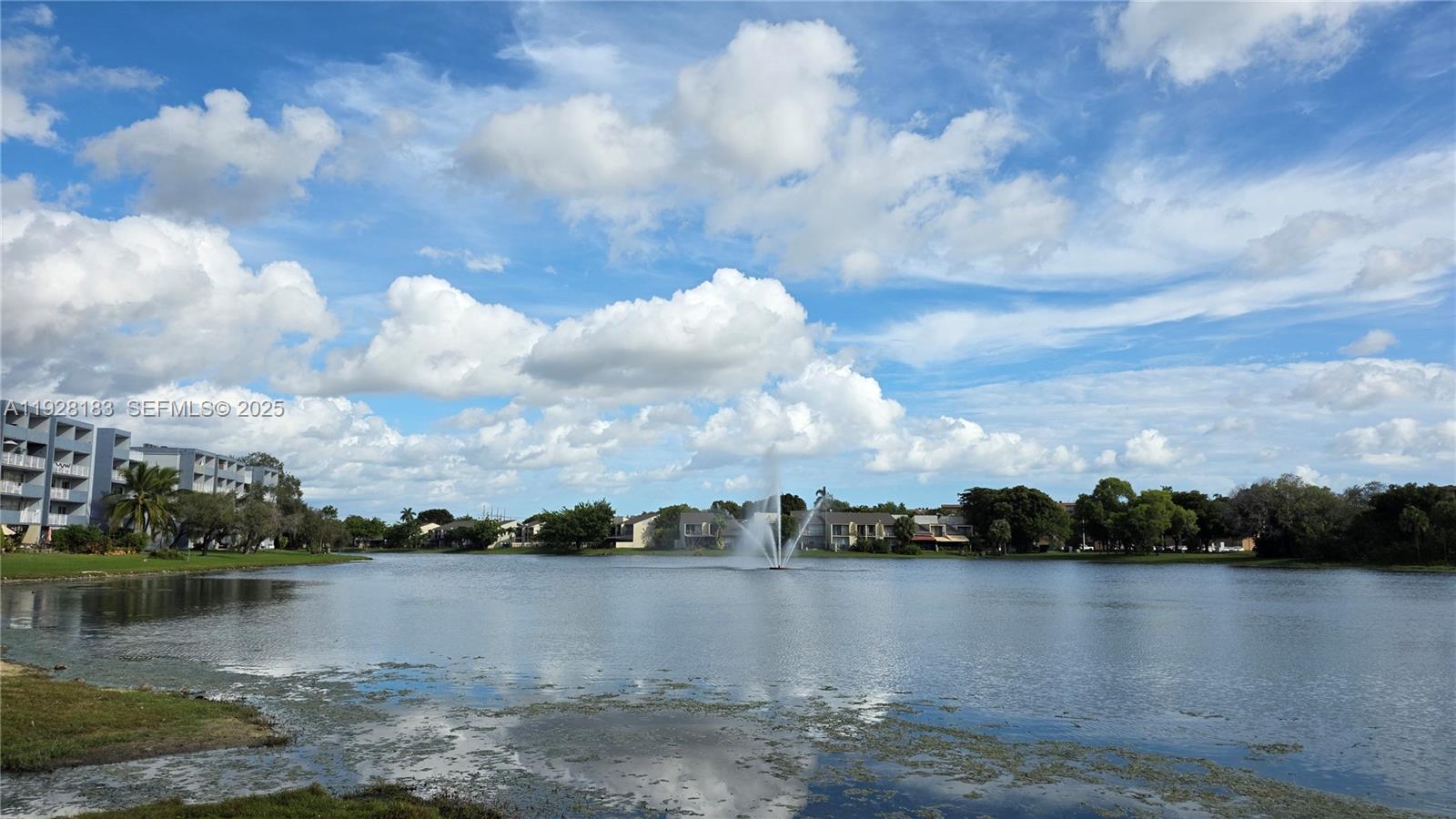 THE BEACH CLUB FONTAINEBL - Residential Lease