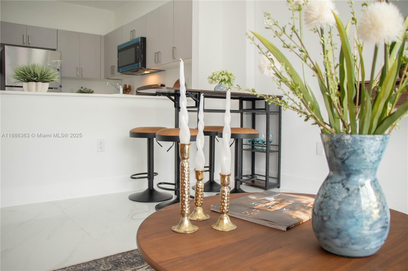 FLA FRUIT LAND CO SUB - Residential Lease