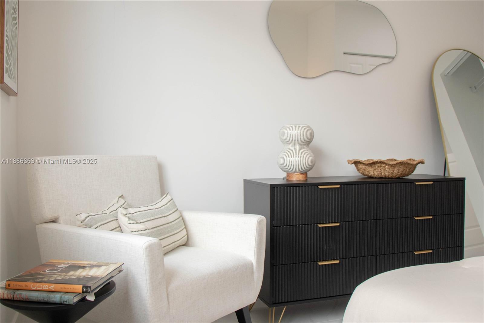 FLA FRUIT LAND CO SUB - Residential Lease