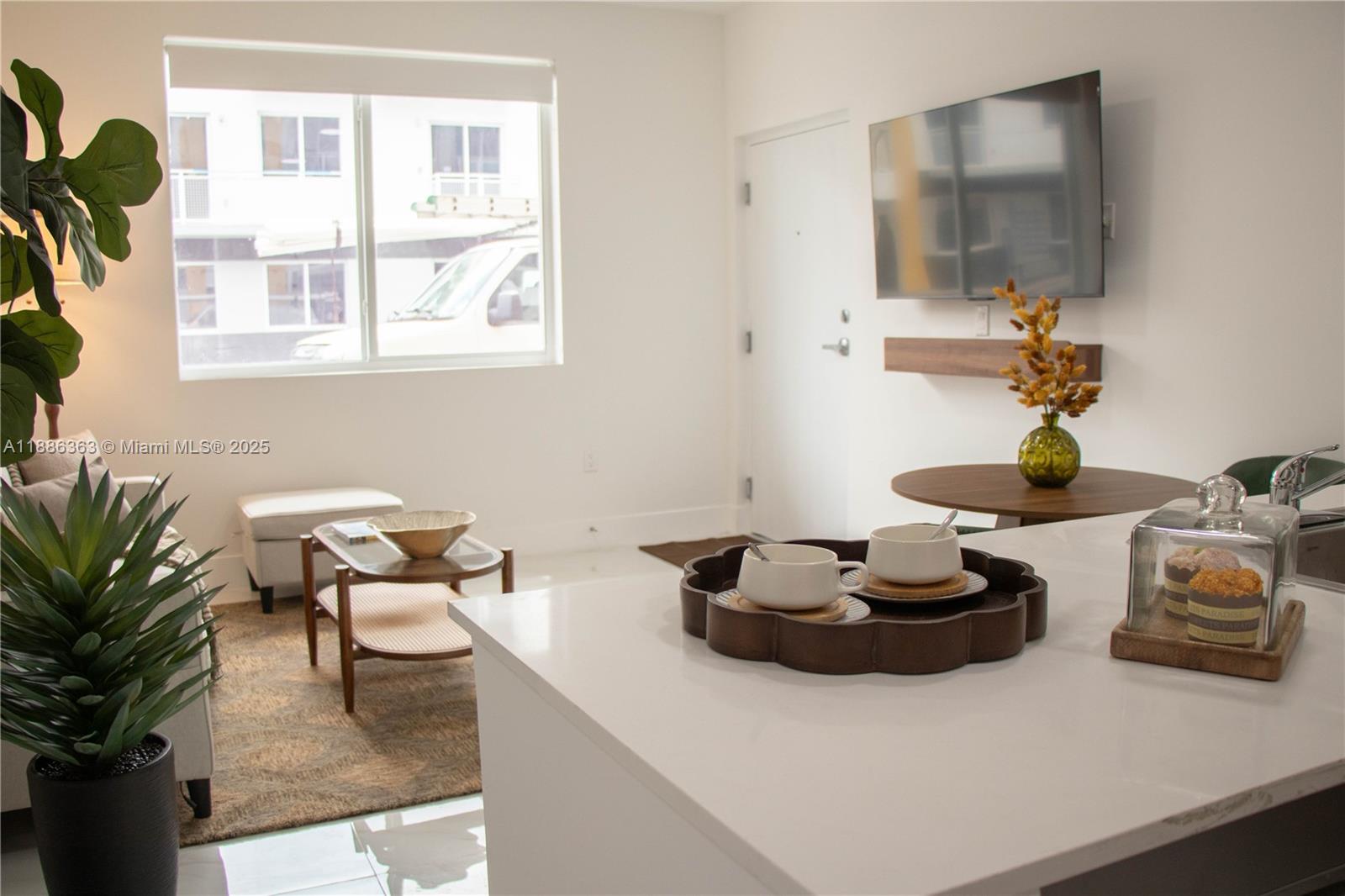 FLA FRUIT LAND CO SUB - Residential Lease