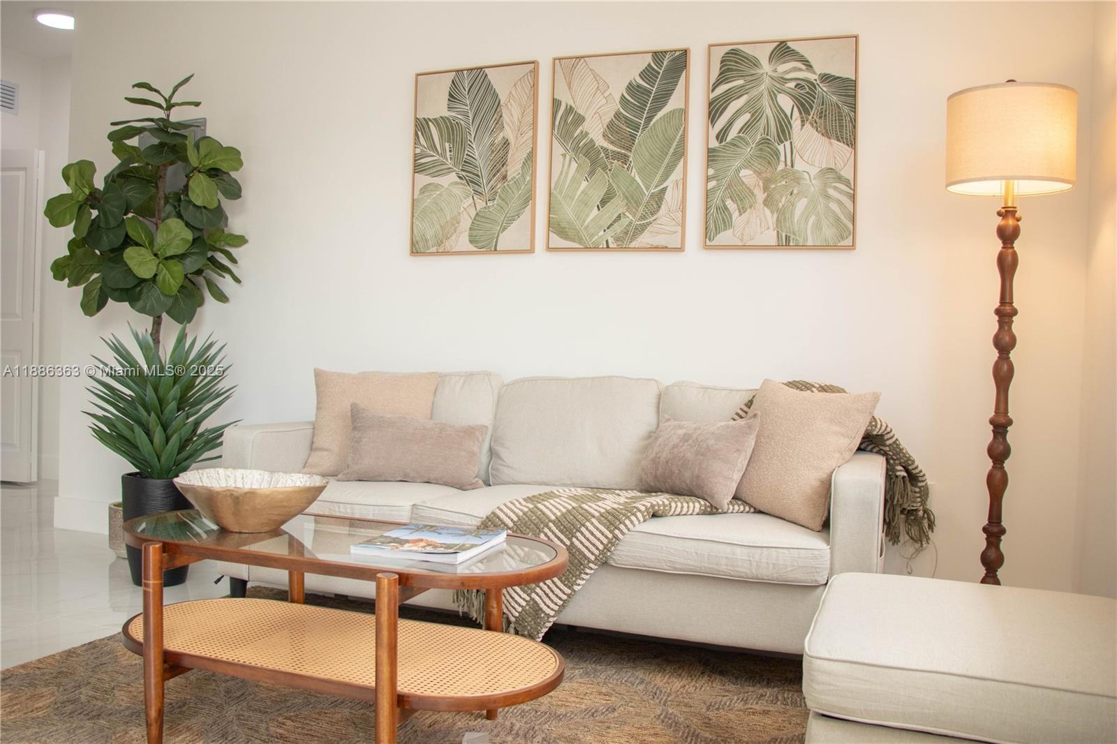 FLA FRUIT LAND CO SUB - Residential Lease