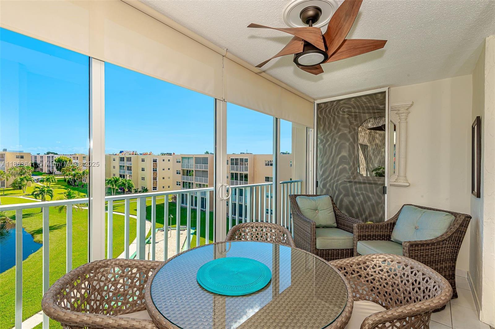 MEADOWBROOK LAKES CONDO - Residential