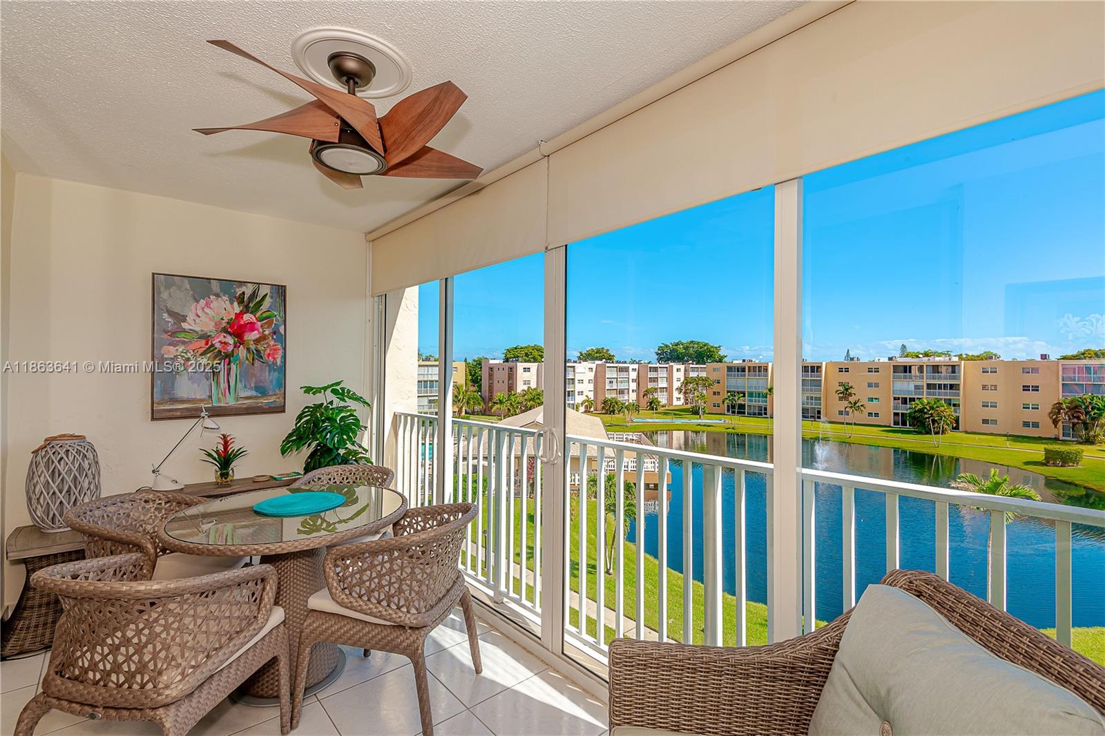 MEADOWBROOK LAKES CONDO - Residential