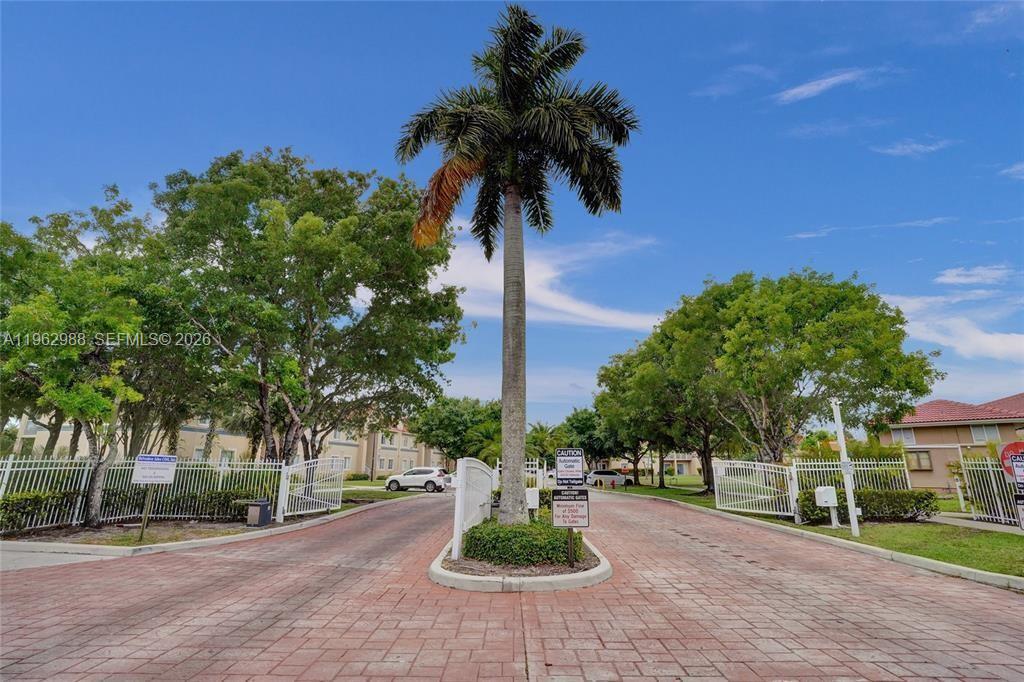 BELVEDERE ISLES CONDO - Residential