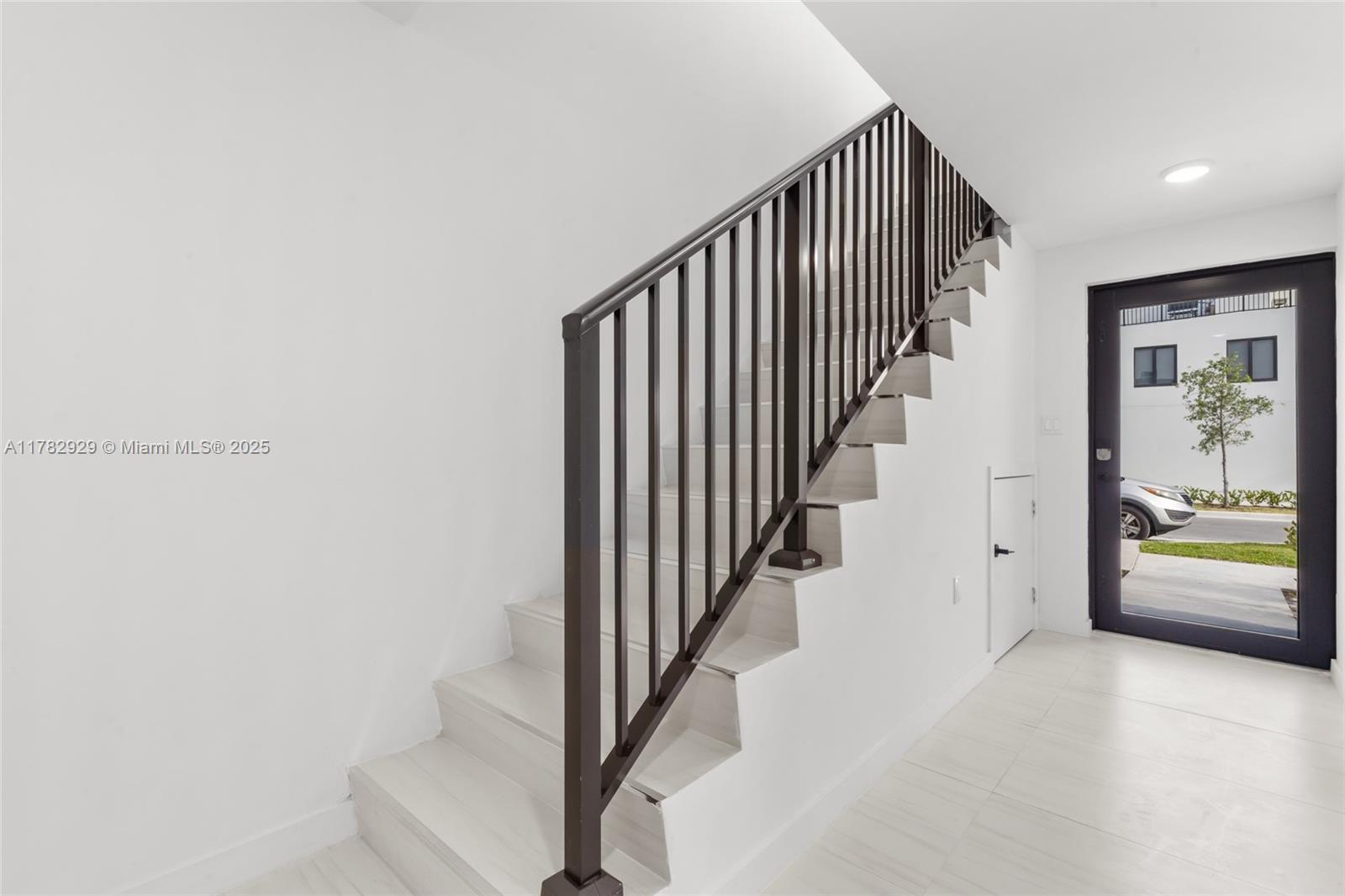On Grandville - Residential Lease