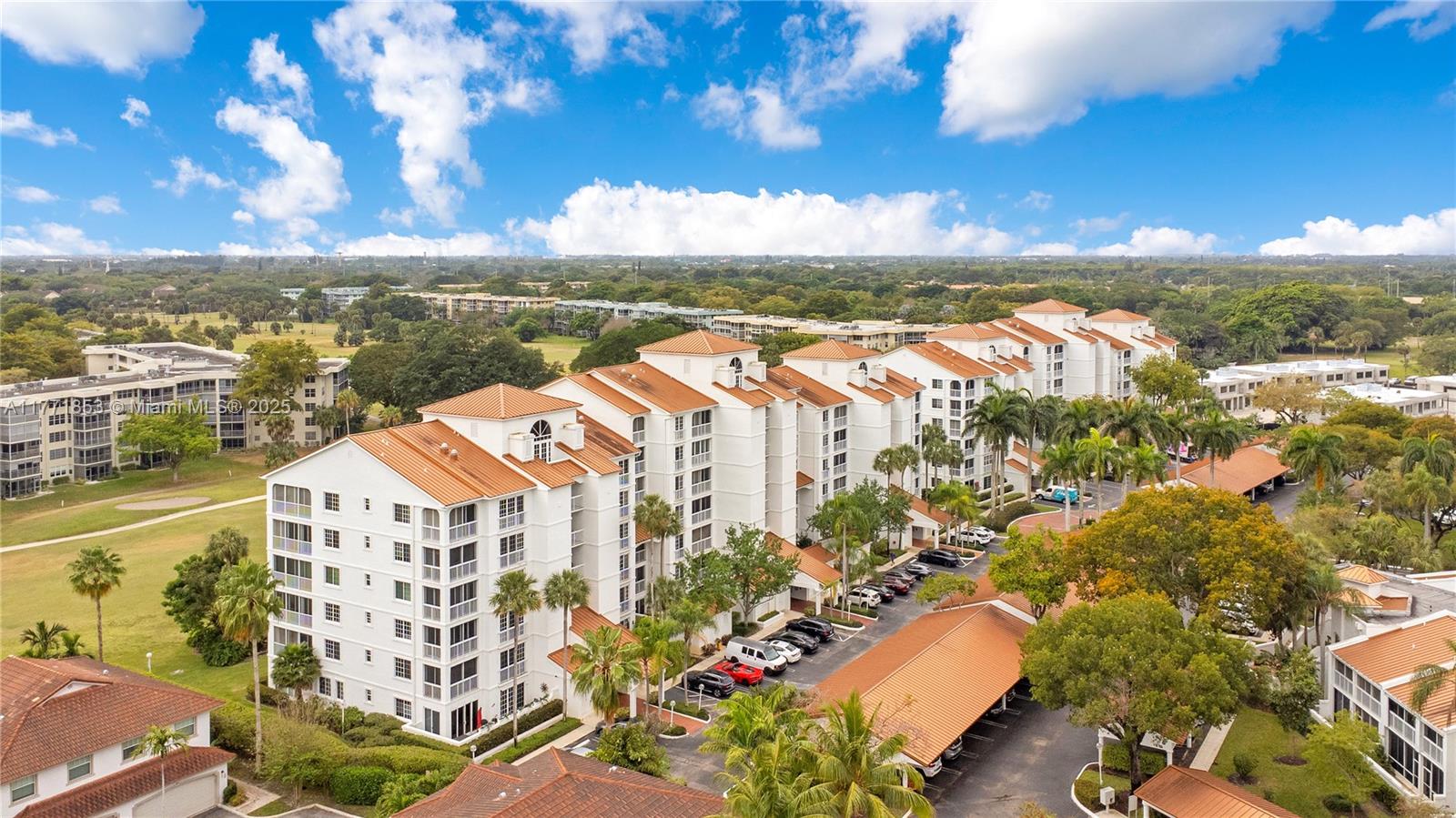 Property for Sale at 4108 W Palm Aire Dr 083B, Pompano Beach, Broward County, Florida - Bedrooms: 2 
Bathrooms: 3  - $579,000