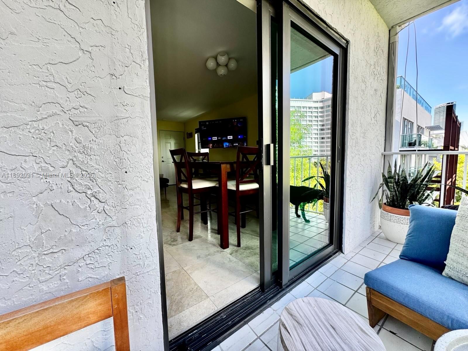 ROYAL WEST CONDO - Residential Lease