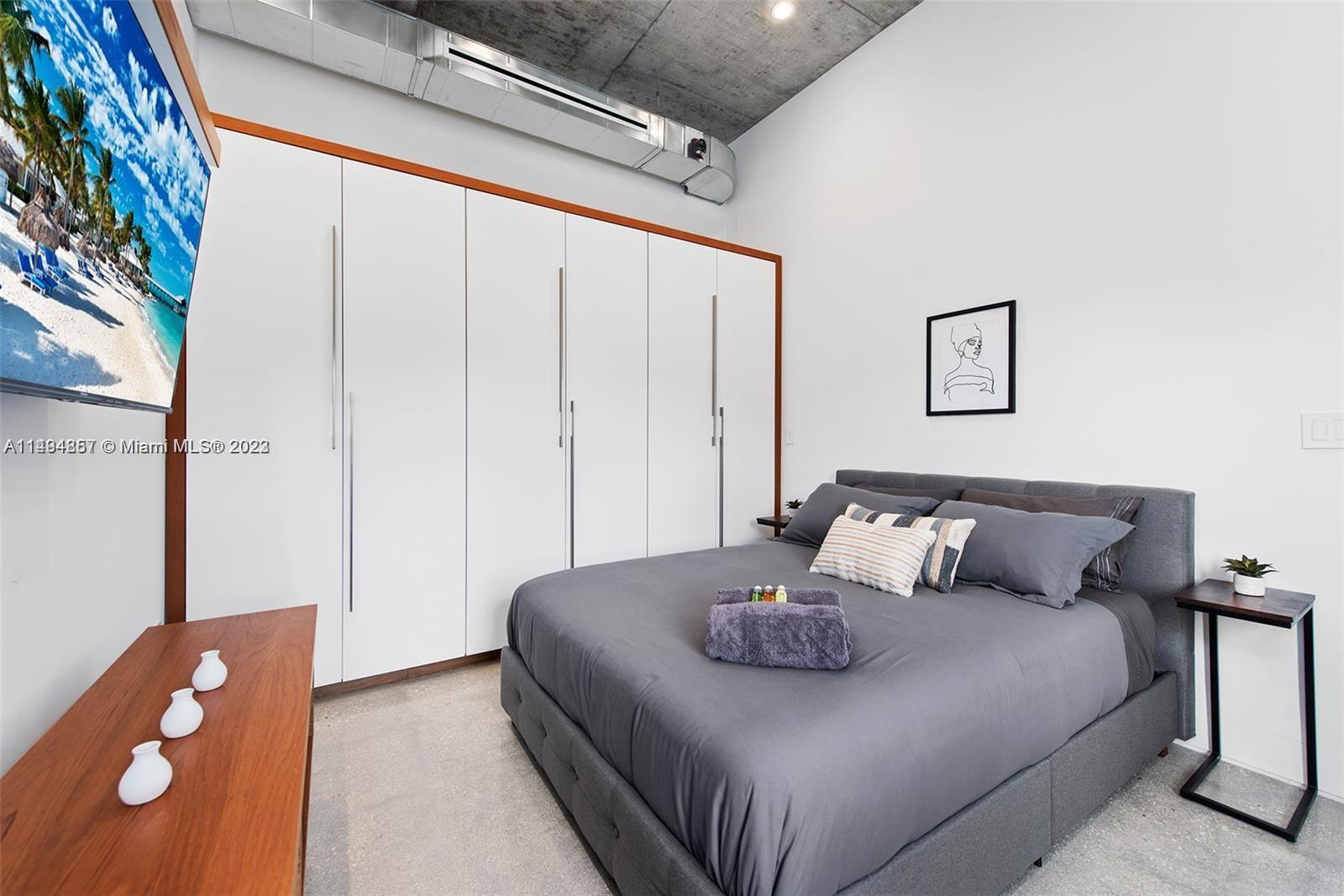 GRIFFING BISCAYNE PARK ES - Residential