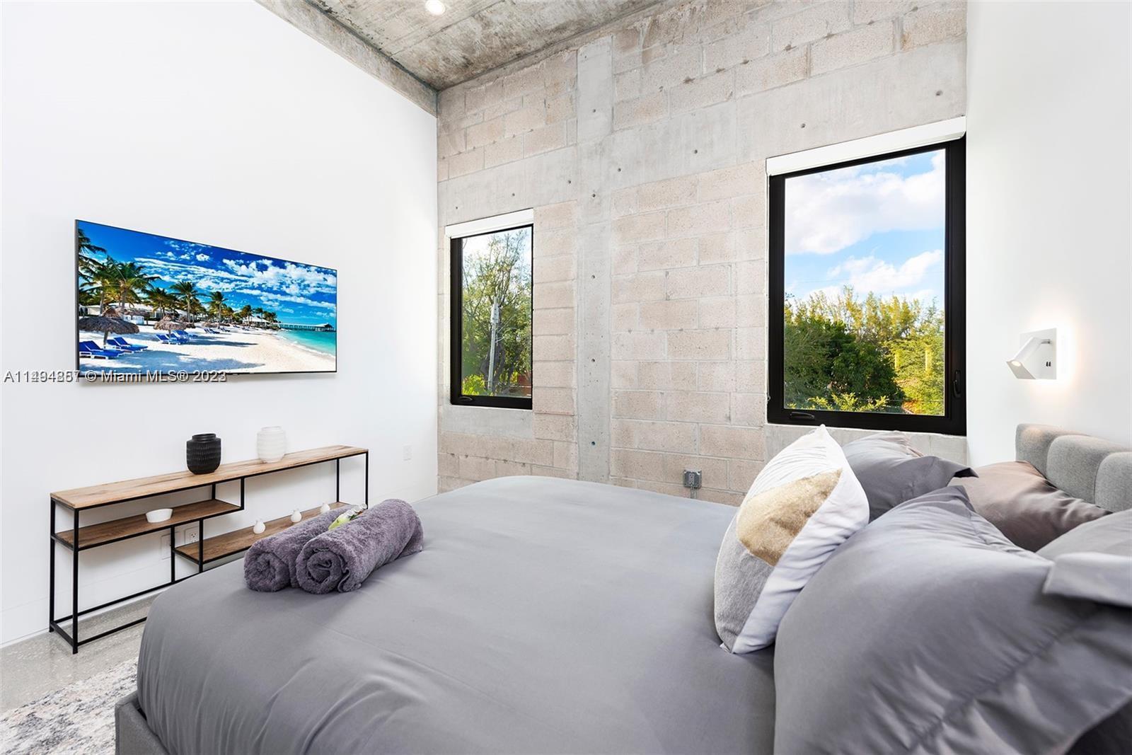 GRIFFING BISCAYNE PARK ES - Residential