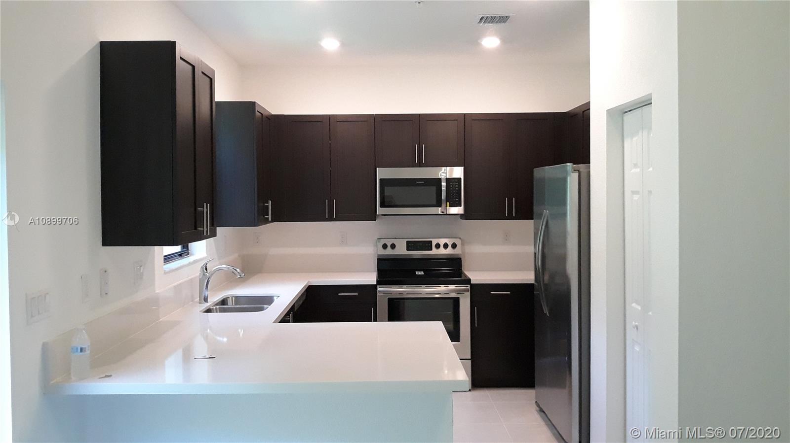 TUSCAN PINES - Residential Lease