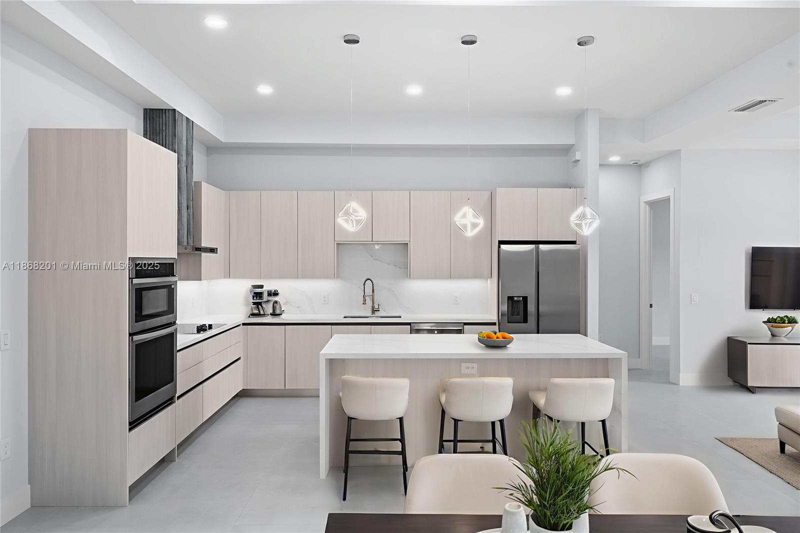 GOLDEN GATES ESTATES - Residential