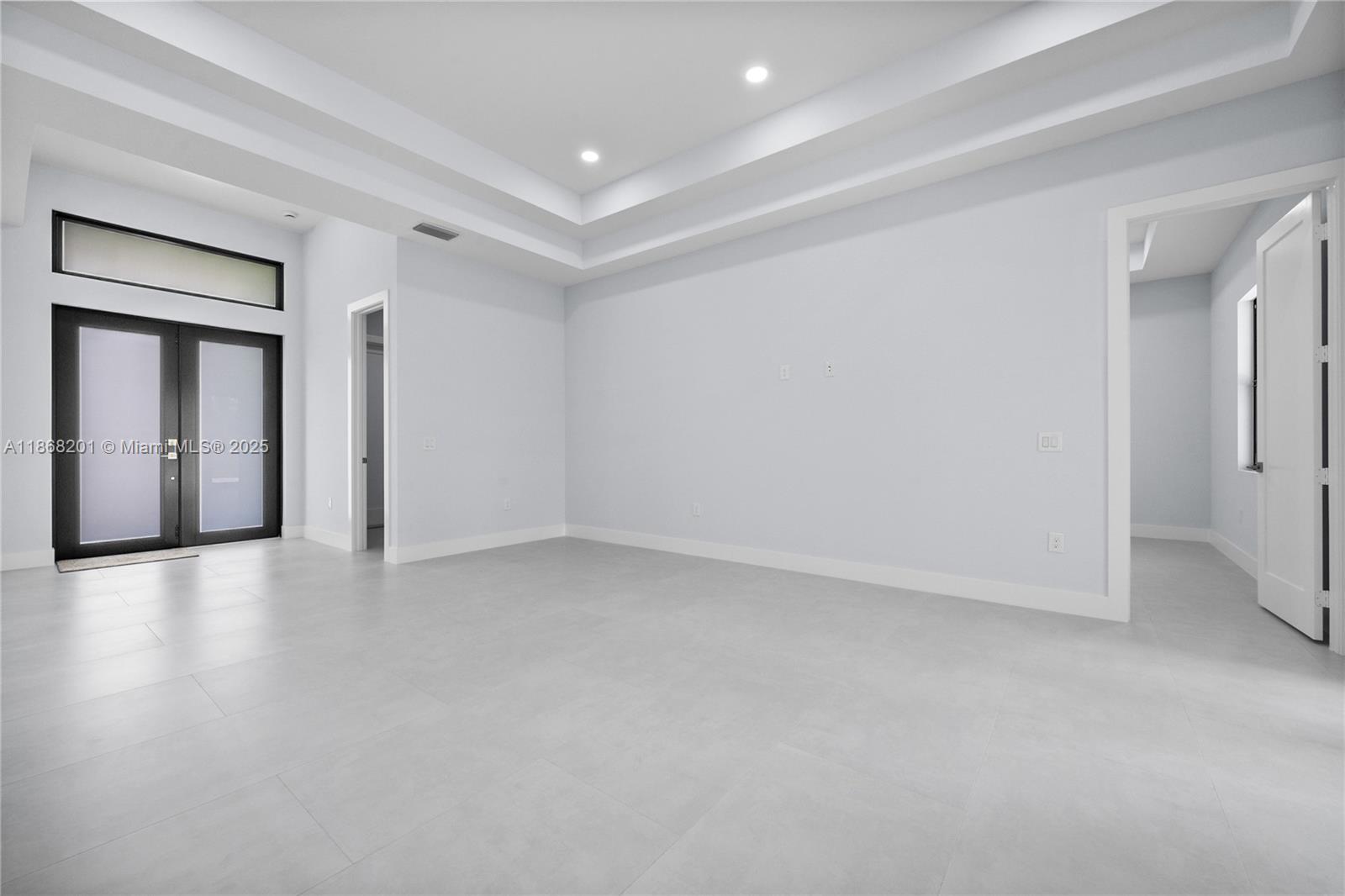 GOLDEN GATES ESTATES - Residential