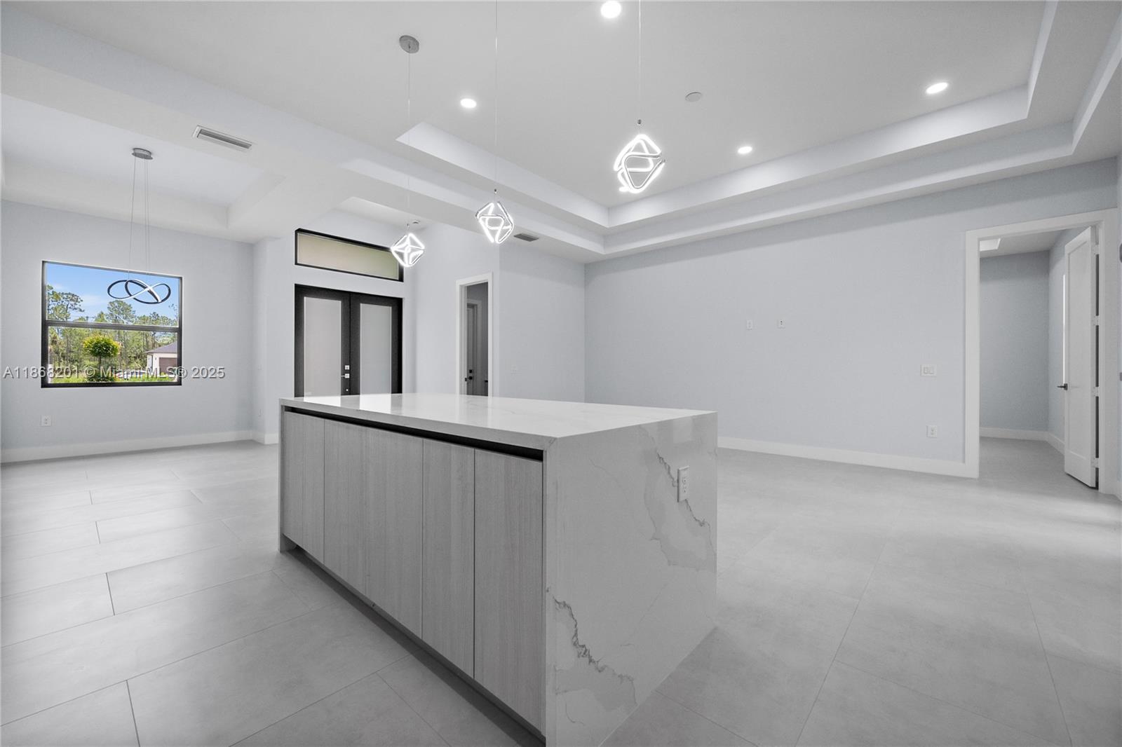 GOLDEN GATES ESTATES - Residential