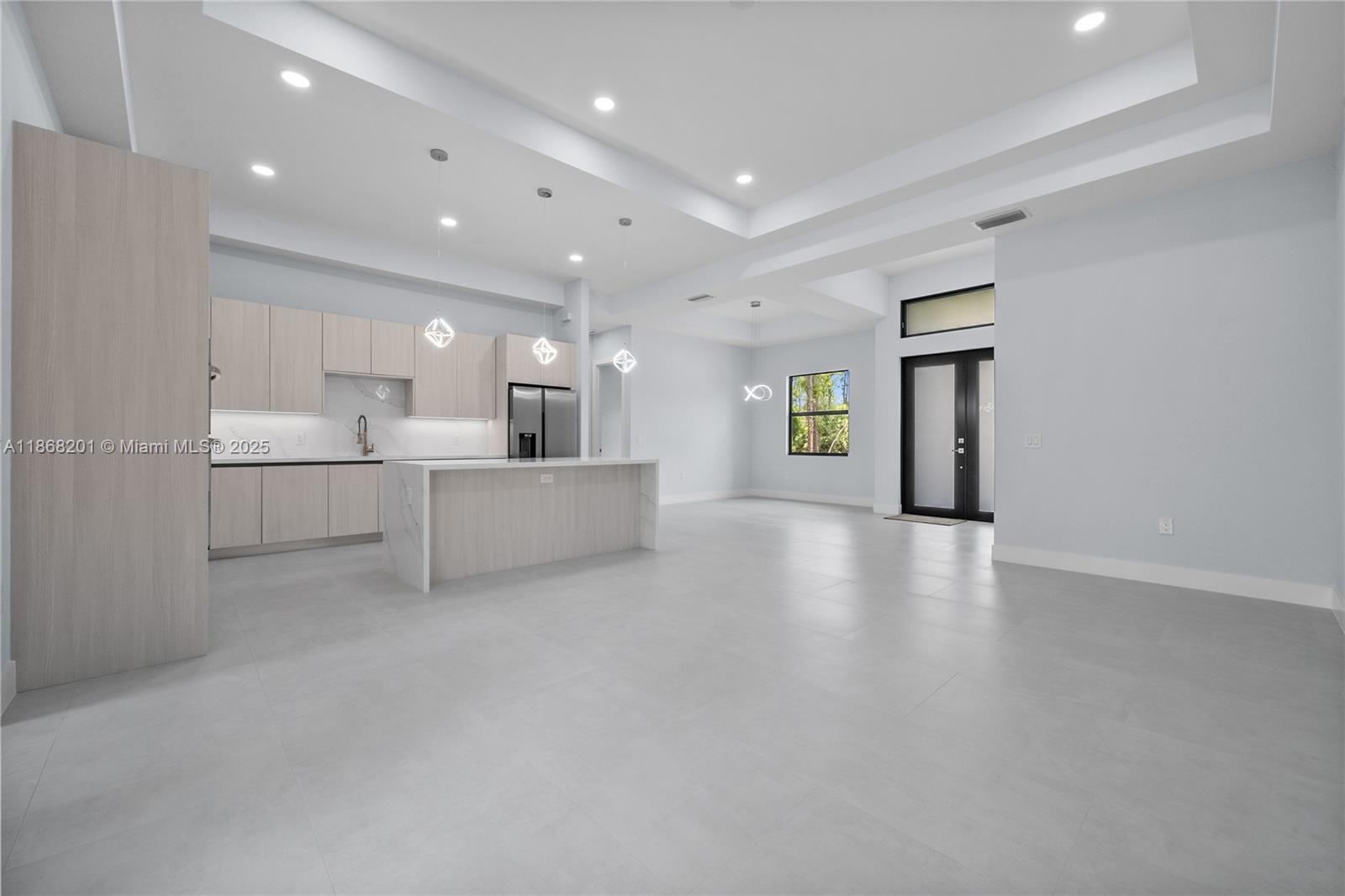 GOLDEN GATES ESTATES - Residential