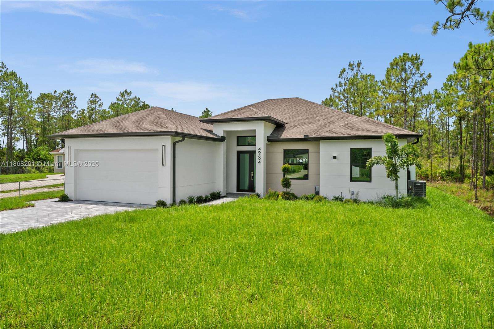 GOLDEN GATES ESTATES - Residential