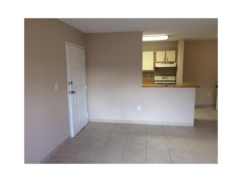 THE COURTS AT KENDALL CON - Residential Lease