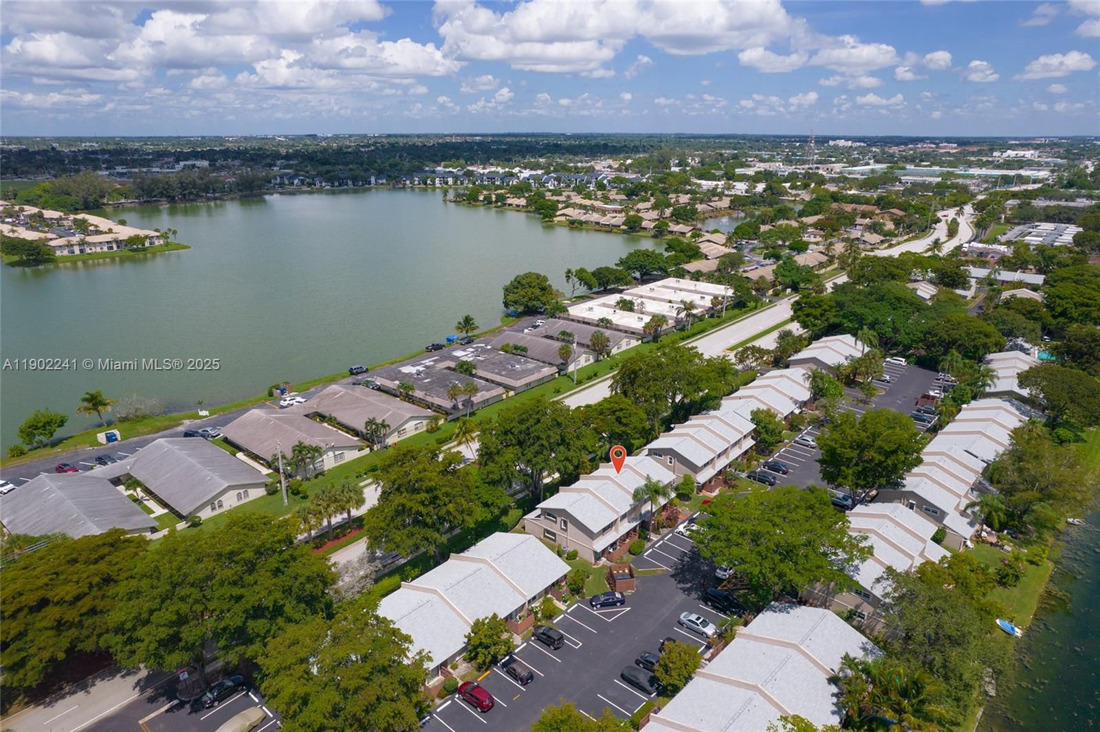 LAKEWOOD EAST SEC 1 - Residential