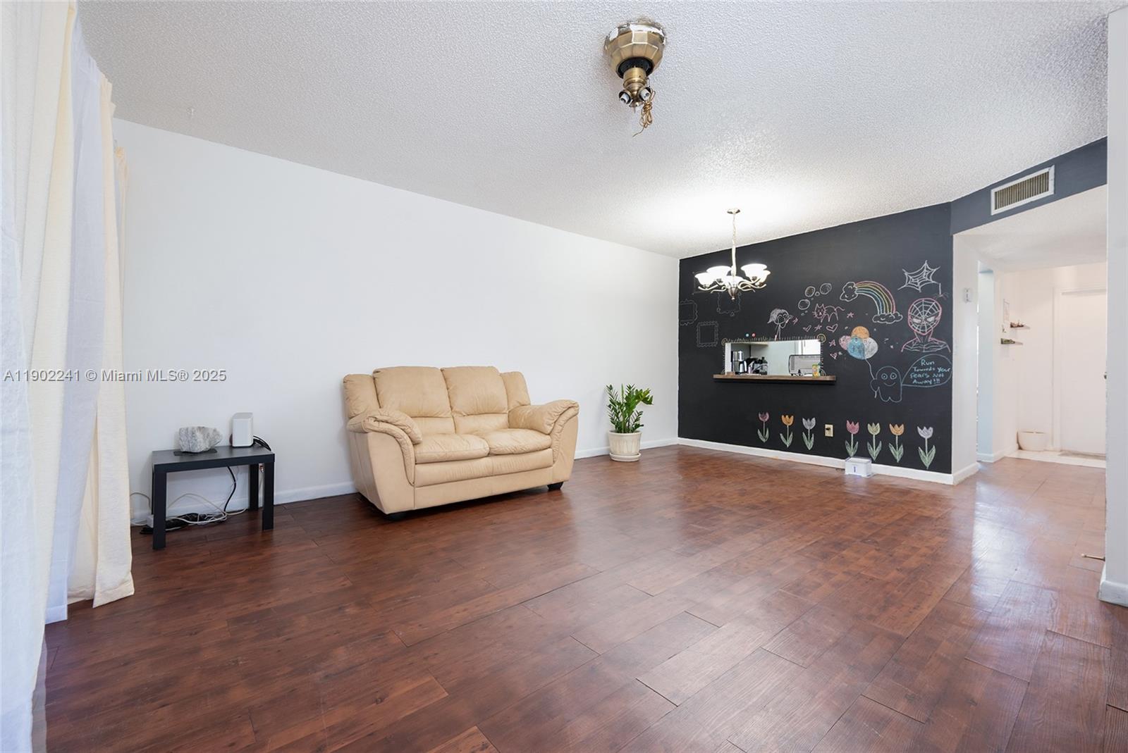 802 Banks Rd
