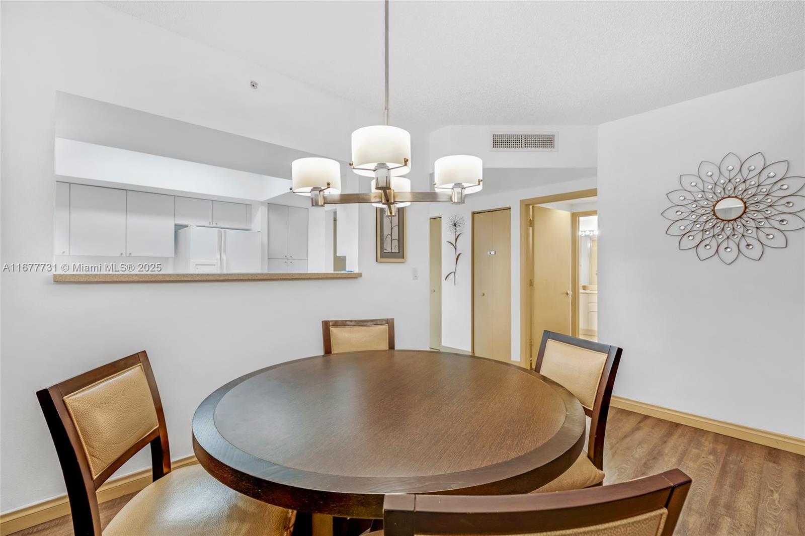 17375 Collins Ave 1005