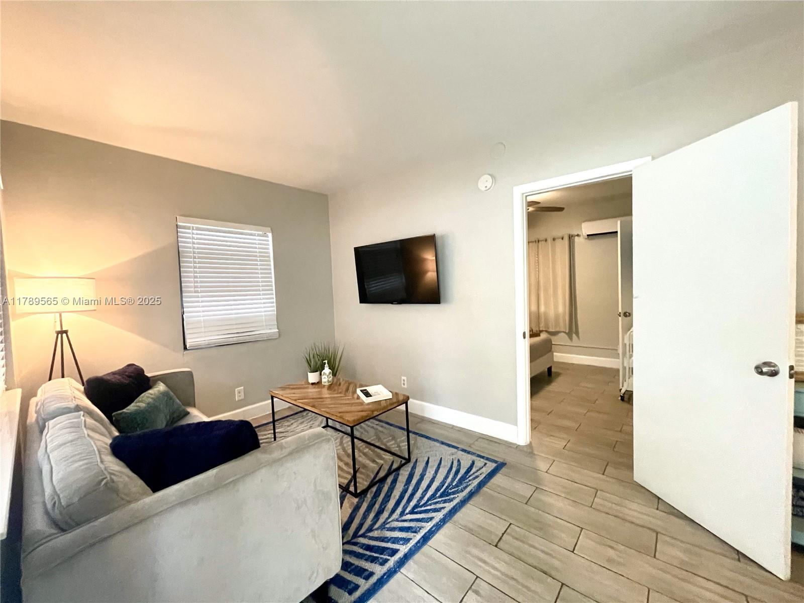 LAKE WORTH TOWN OF ADD 1 - Residential Lease