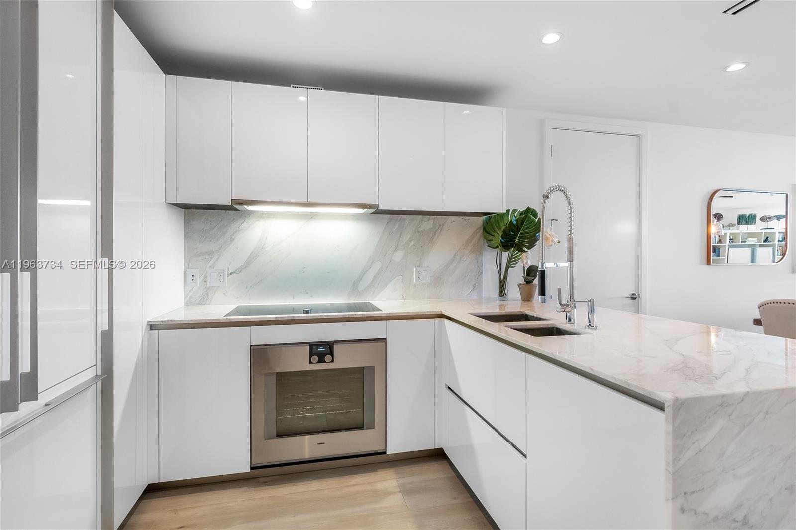 OCEANA BAL HARBOUR CONDO - Residential