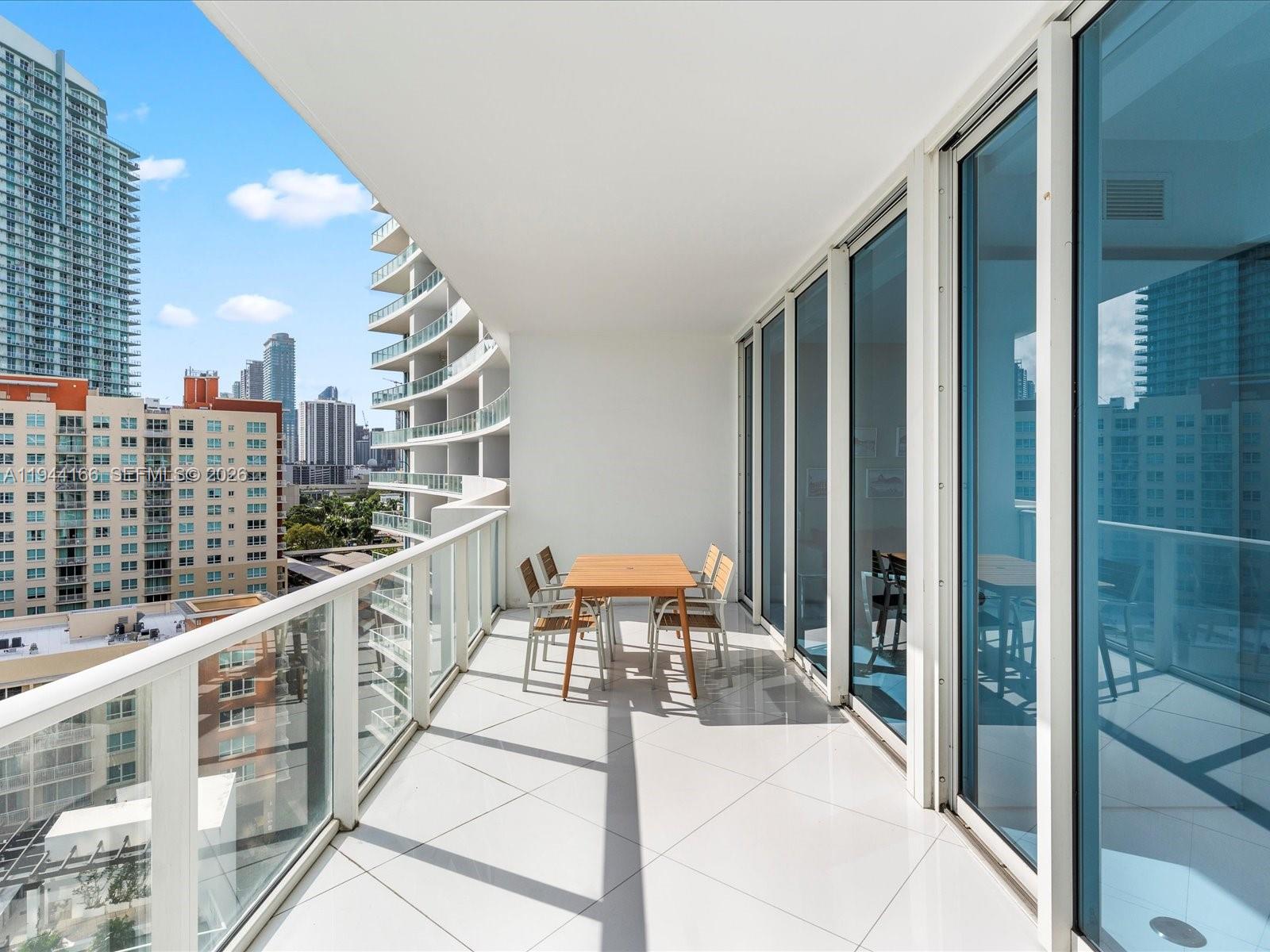 PARAMOUNT BAY CONDO - Residential