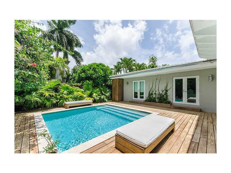 CRYSTAL BLUFF - Residential