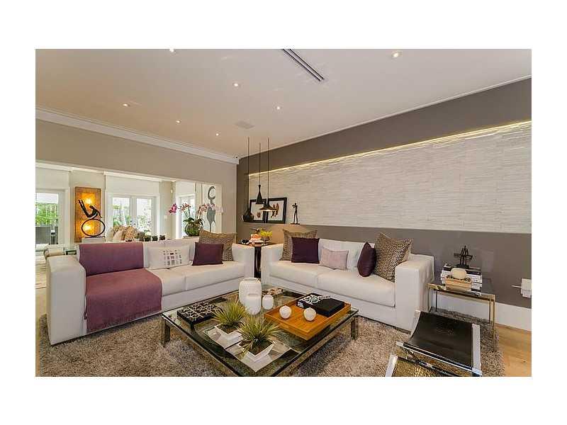 CRYSTAL BLUFF - Residential
