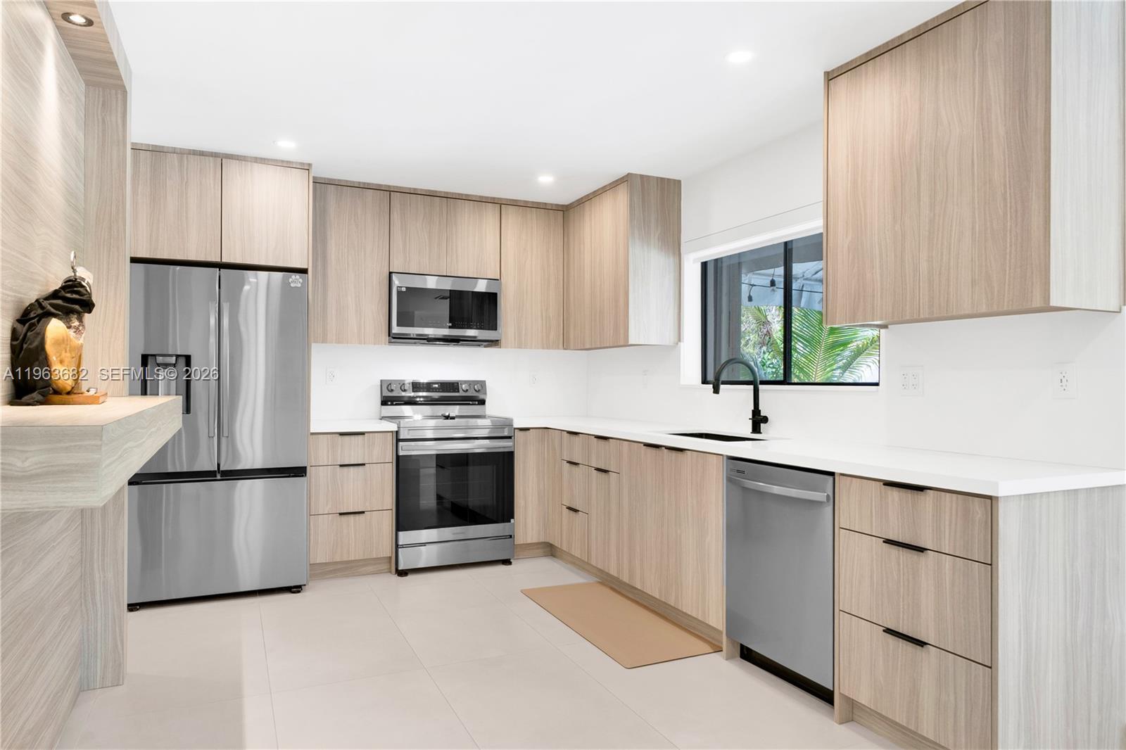 OLD CUTLER COMMON UNIT 2 - Residential