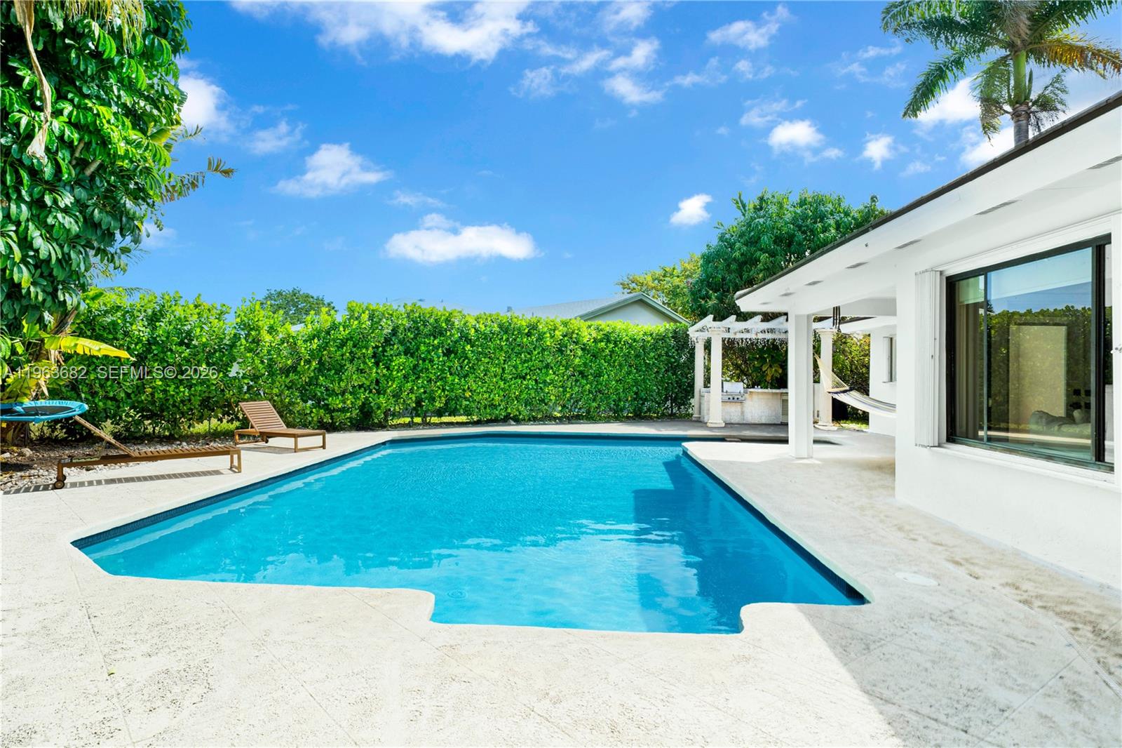 OLD CUTLER COMMON UNIT 2 - Residential