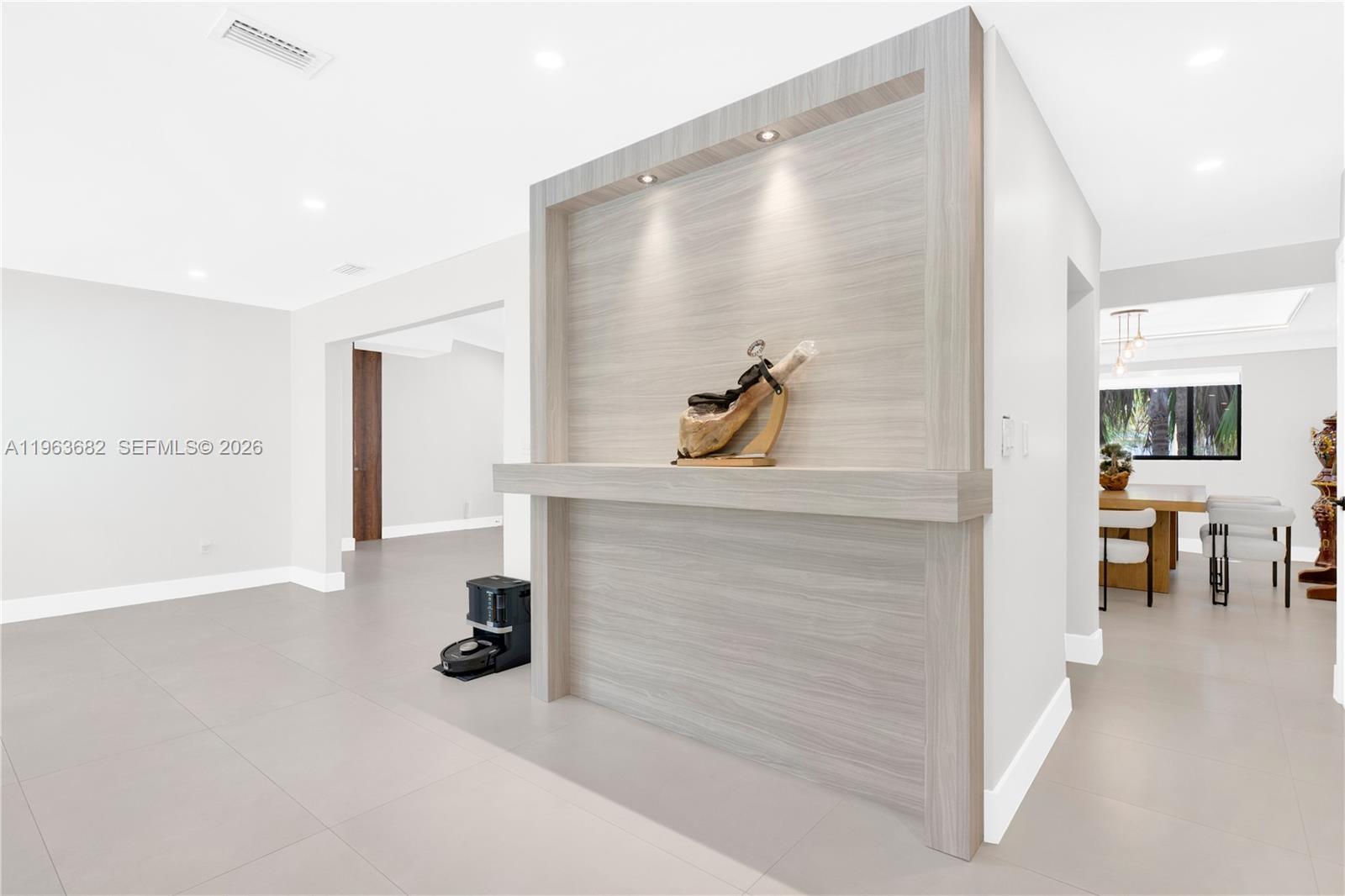 OLD CUTLER COMMON UNIT 2 - Residential