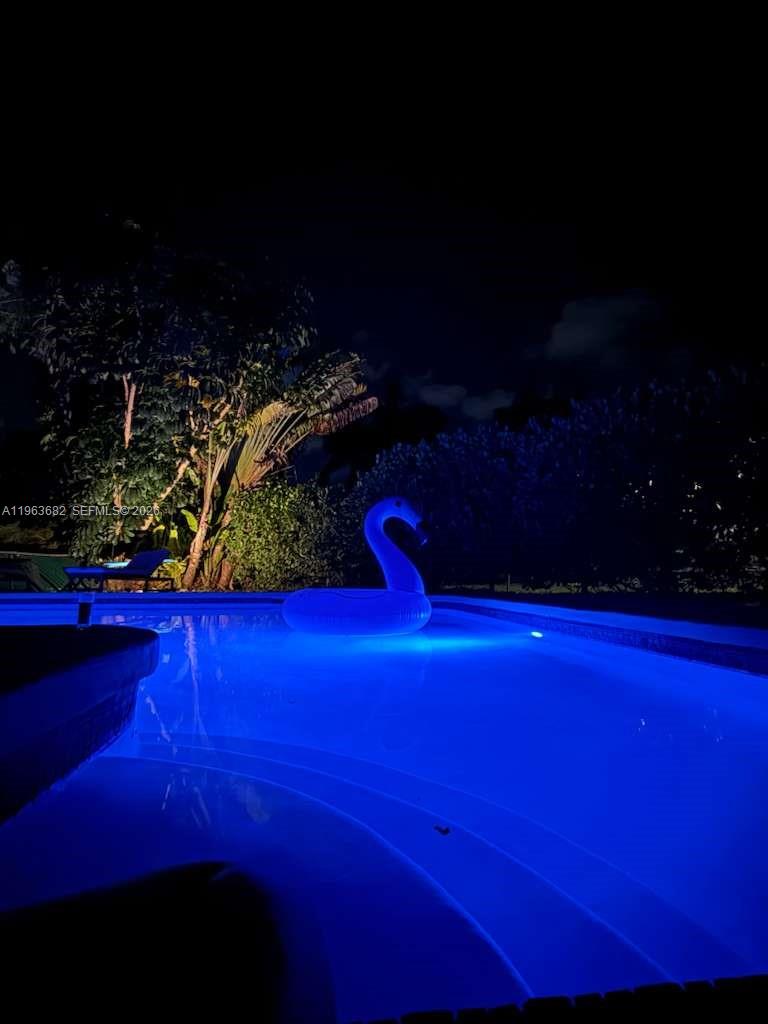 OLD CUTLER COMMON UNIT 2 - Residential