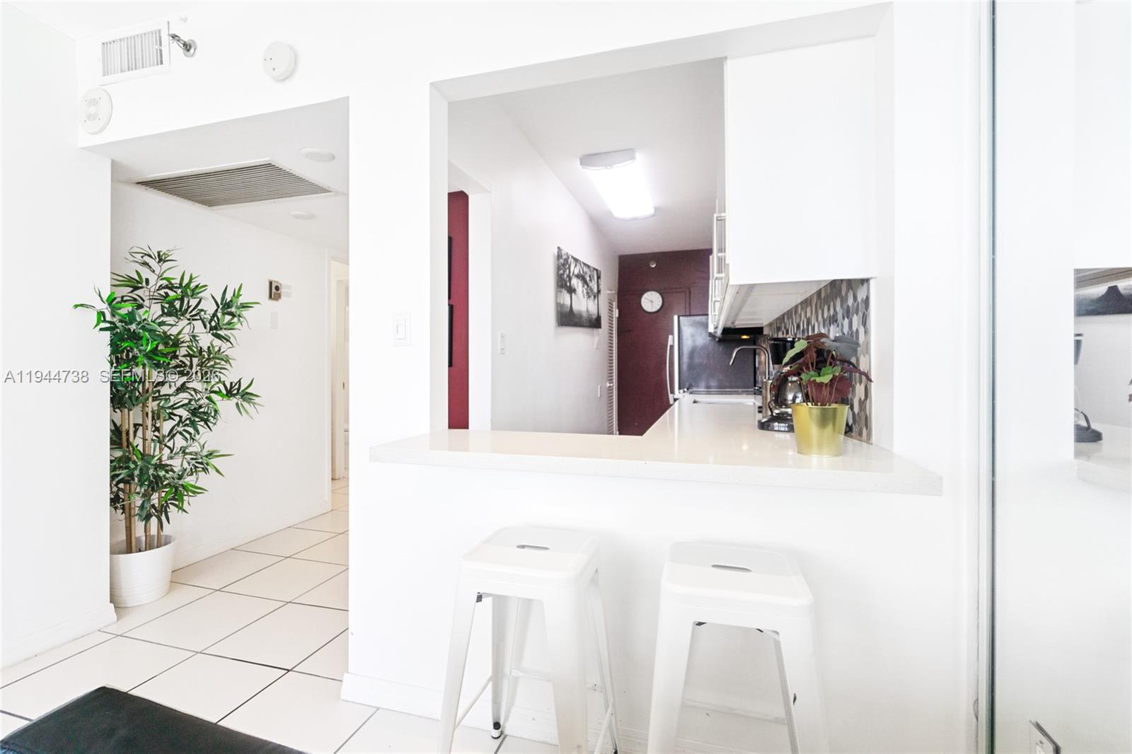 THE DECOPLAGE CONDO - Residential