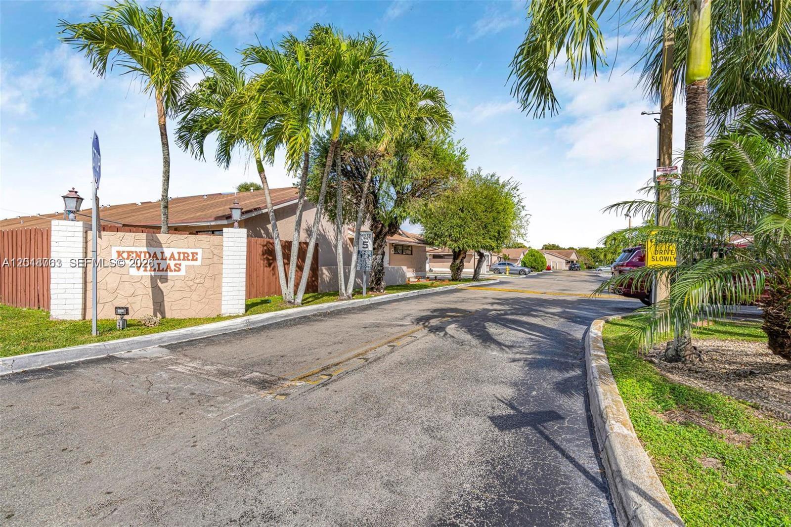 KENDALAIRE VILLAS CONDO - Residential