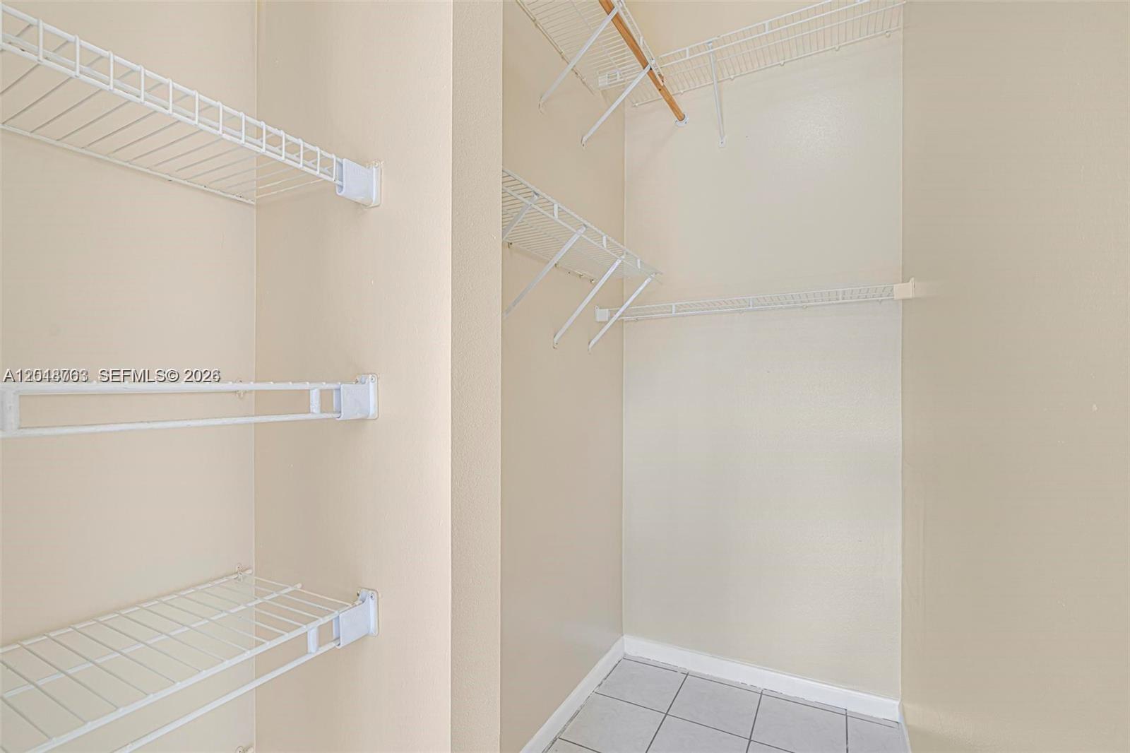 KENDALAIRE VILLAS CONDO - Residential