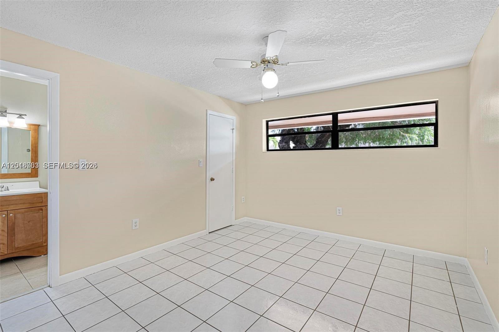 KENDALAIRE VILLAS CONDO - Residential