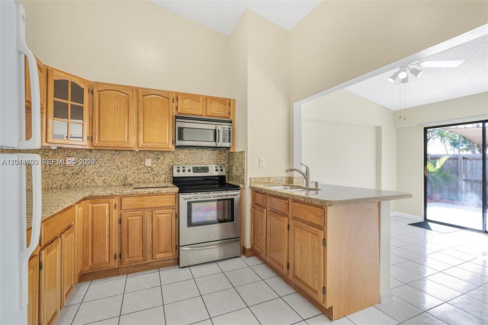 KENDALAIRE VILLAS CONDO - Residential