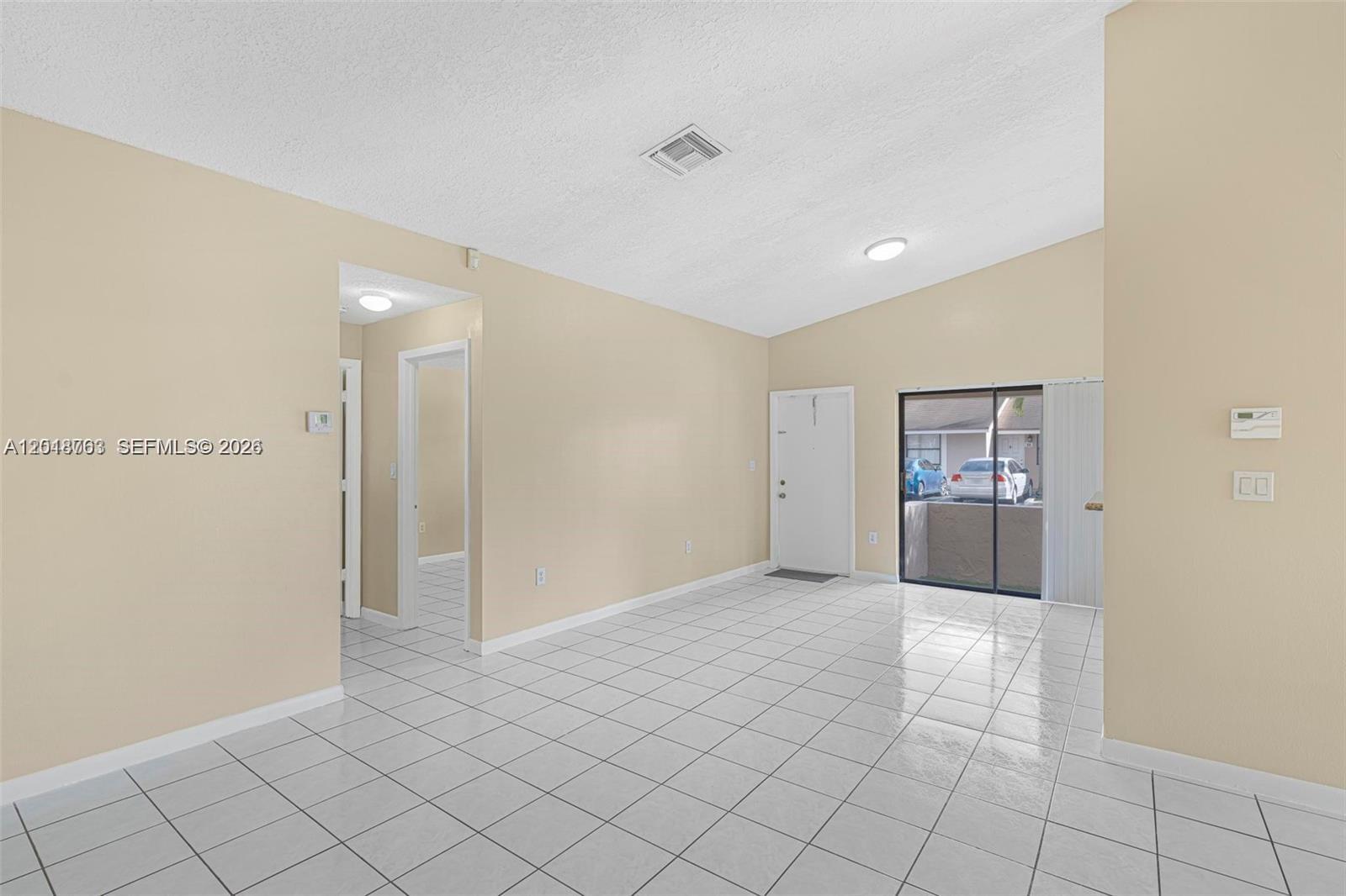 KENDALAIRE VILLAS CONDO - Residential