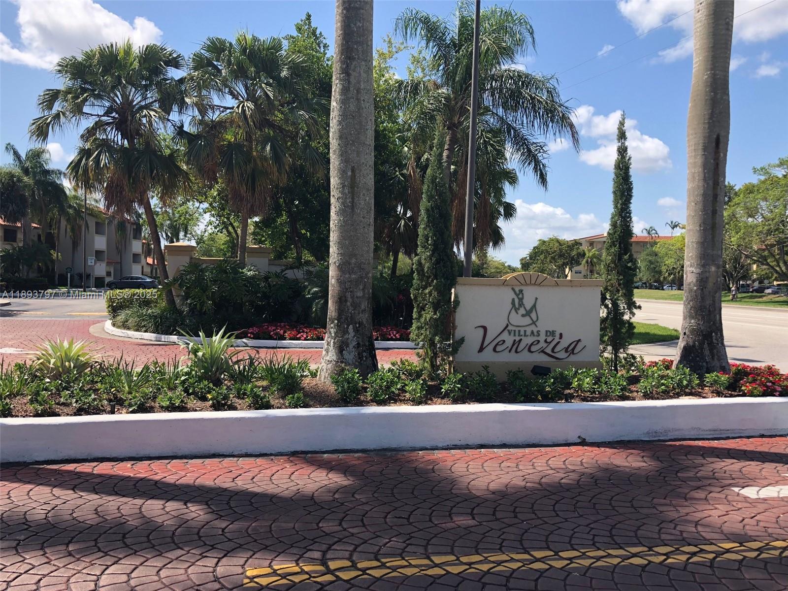 VILLAS DE VENEZIA CONDO - Residential
