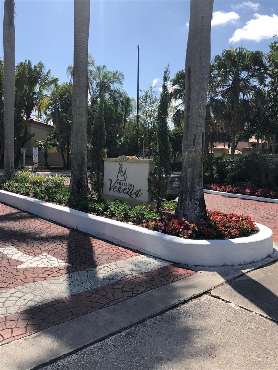 VILLAS DE VENEZIA CONDO - Residential