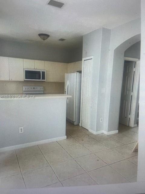7325 nw 174 te #104