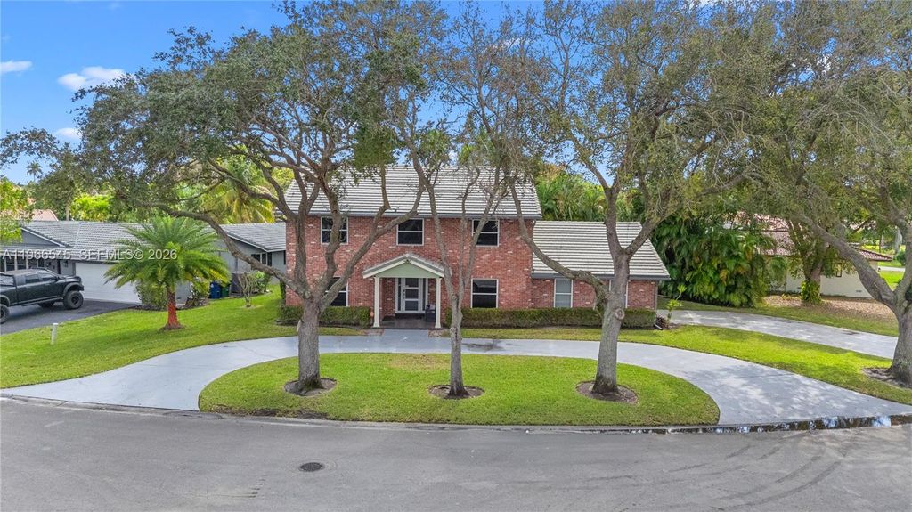 Photo of 11069 Glenwood Dr, Coral Springs, FL 33065 (MLS # A11966545)