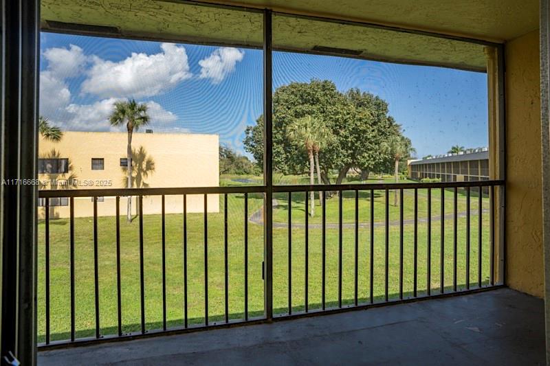 MEADOWS ON THE GREEN COND - Residential