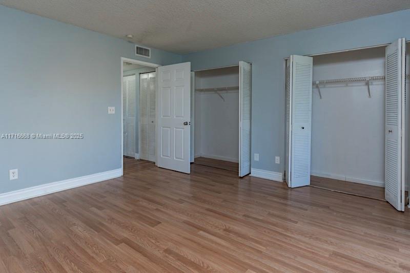 MEADOWS ON THE GREEN COND - Residential