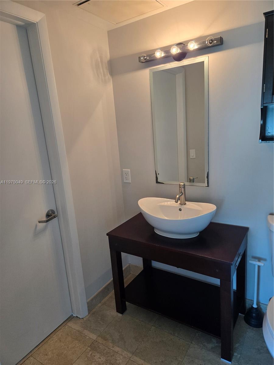 WIND CONDO - Residential