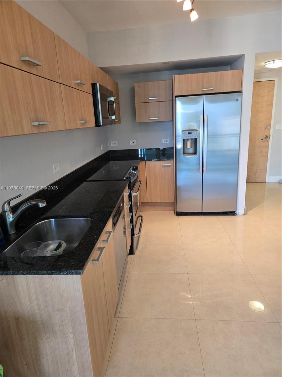 WIND CONDO - Residential