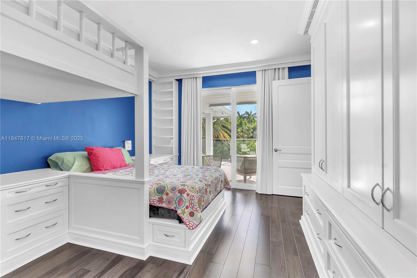 FIELDBROOK - Residential