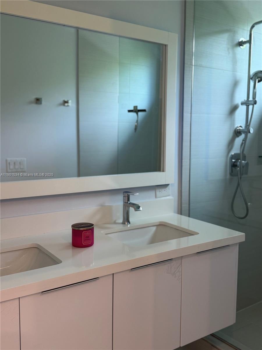 LANDMARK AT DORAL CENTRAL - Residential